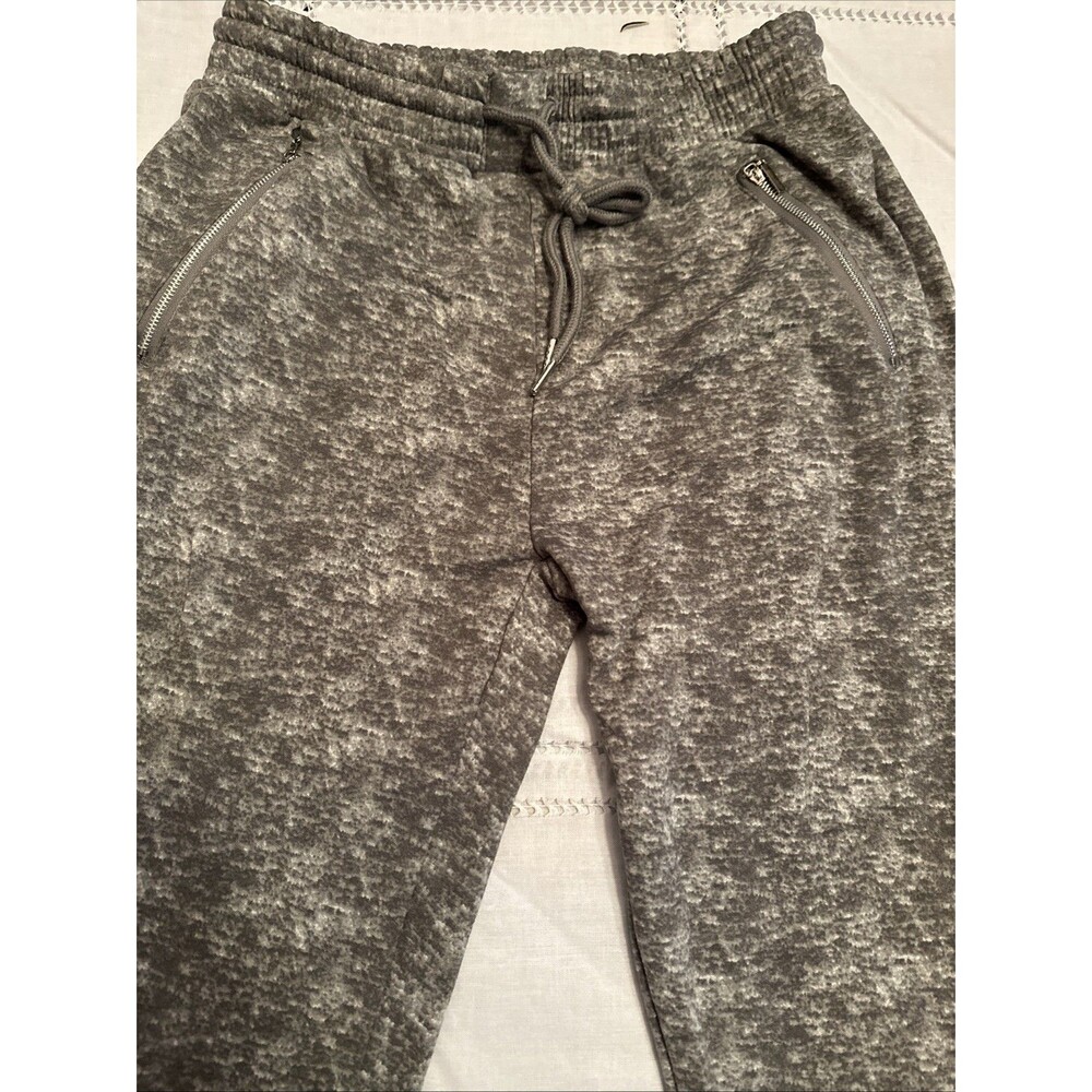 Indero Size S /M Gray Stretchy Joggers Elastic Waist Cuff Leg Pockets